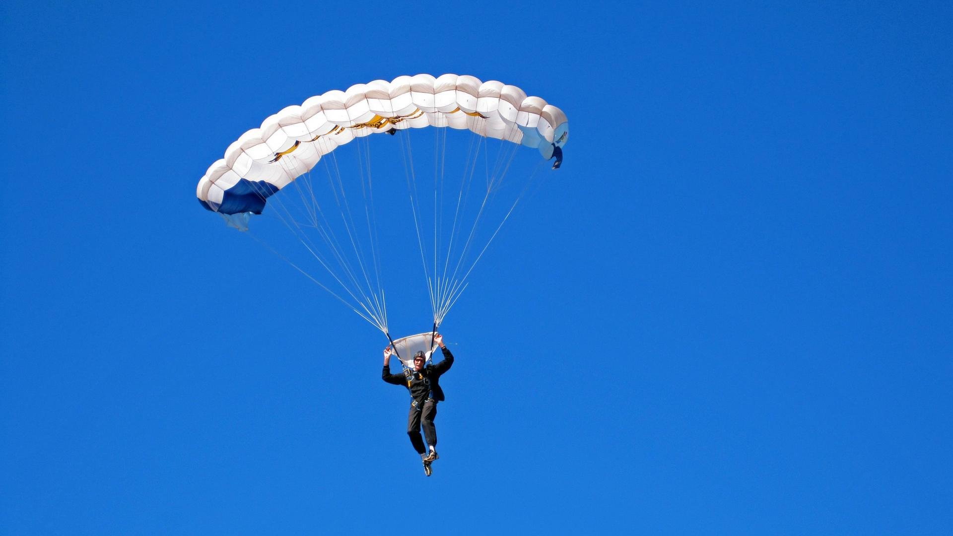 华体会官网入口-青少年足球裁判员选拔体系不断优化，公平公正更加保障，足球裁判员年龄限制